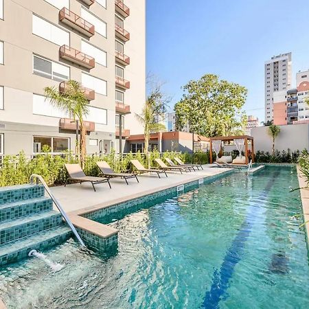Studio Lux Ao Lado Da Puc Com Netflix Porto Alegre Buitenkant foto