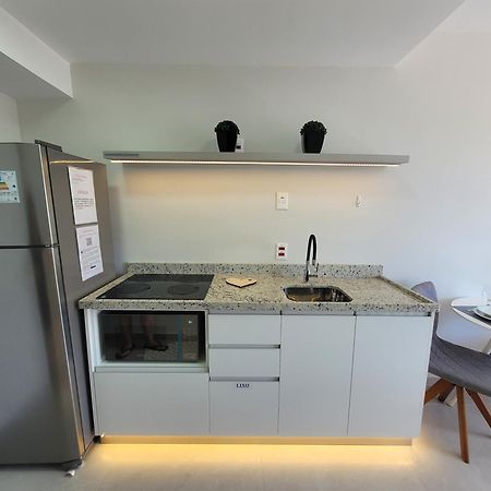 Studio Lux Ao Lado Da Puc Com Netflix Porto Alegre Buitenkant foto