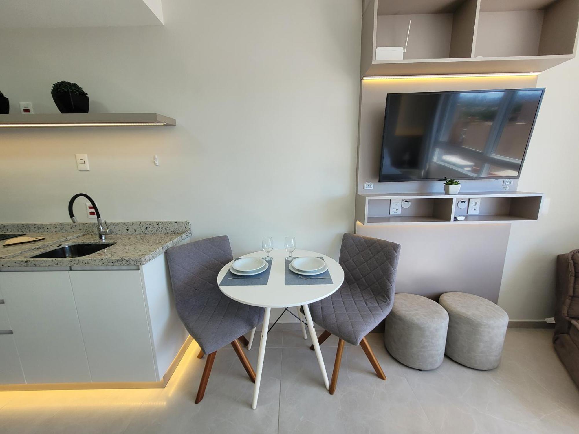 Studio Lux Ao Lado Da Puc Com Netflix Porto Alegre Buitenkant foto