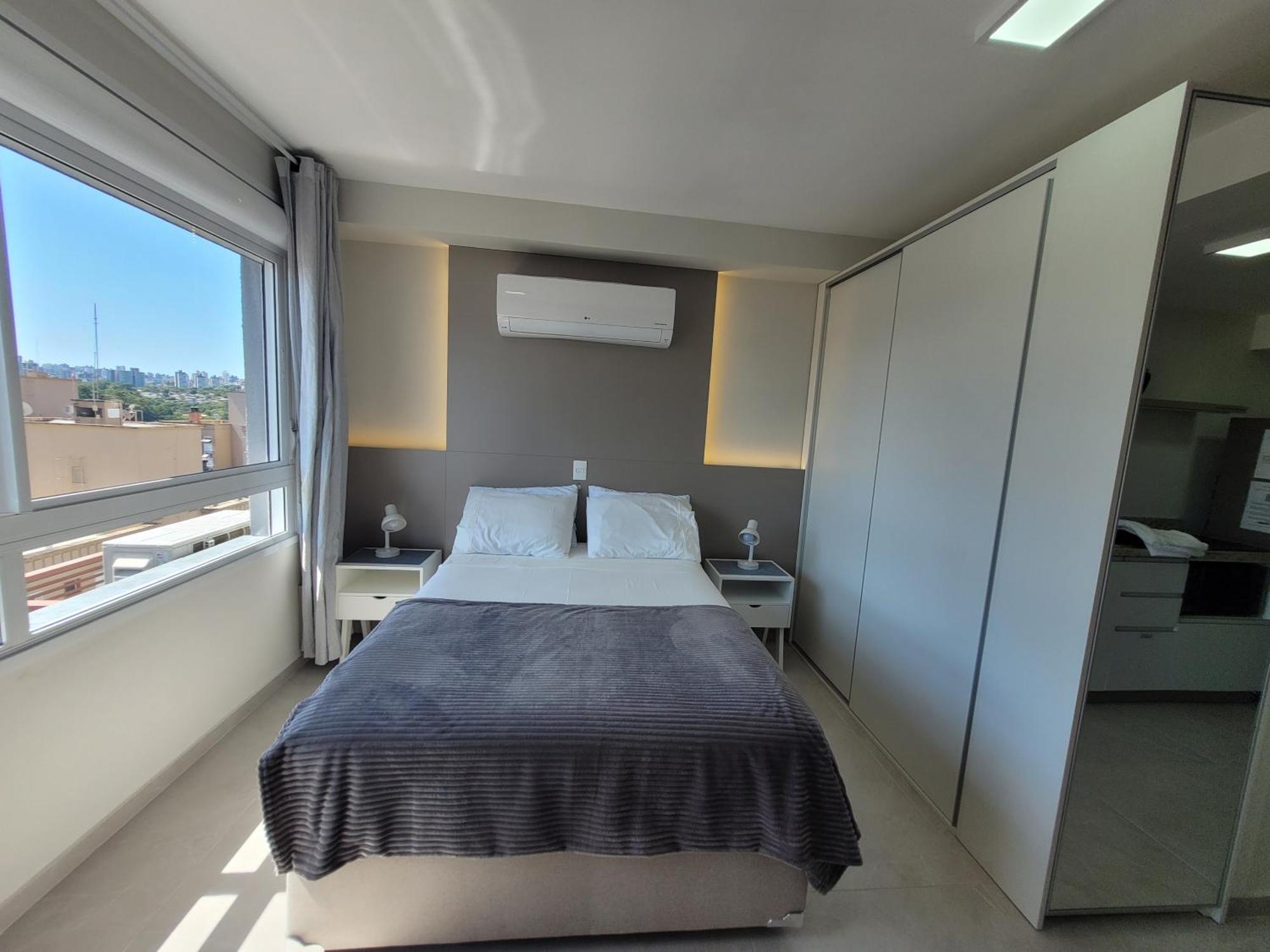 Studio Lux Ao Lado Da Puc Com Netflix Porto Alegre Buitenkant foto